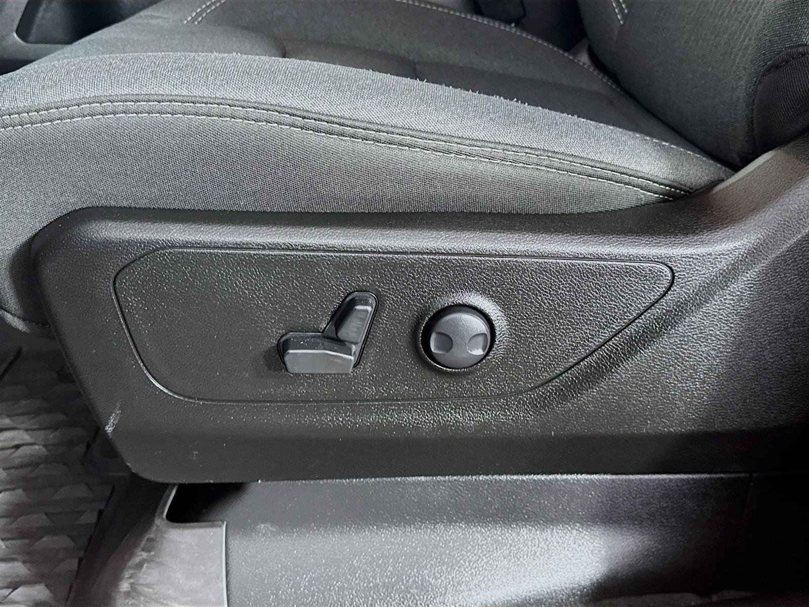 Used 2024 RAM 1500 Big Horn image 21