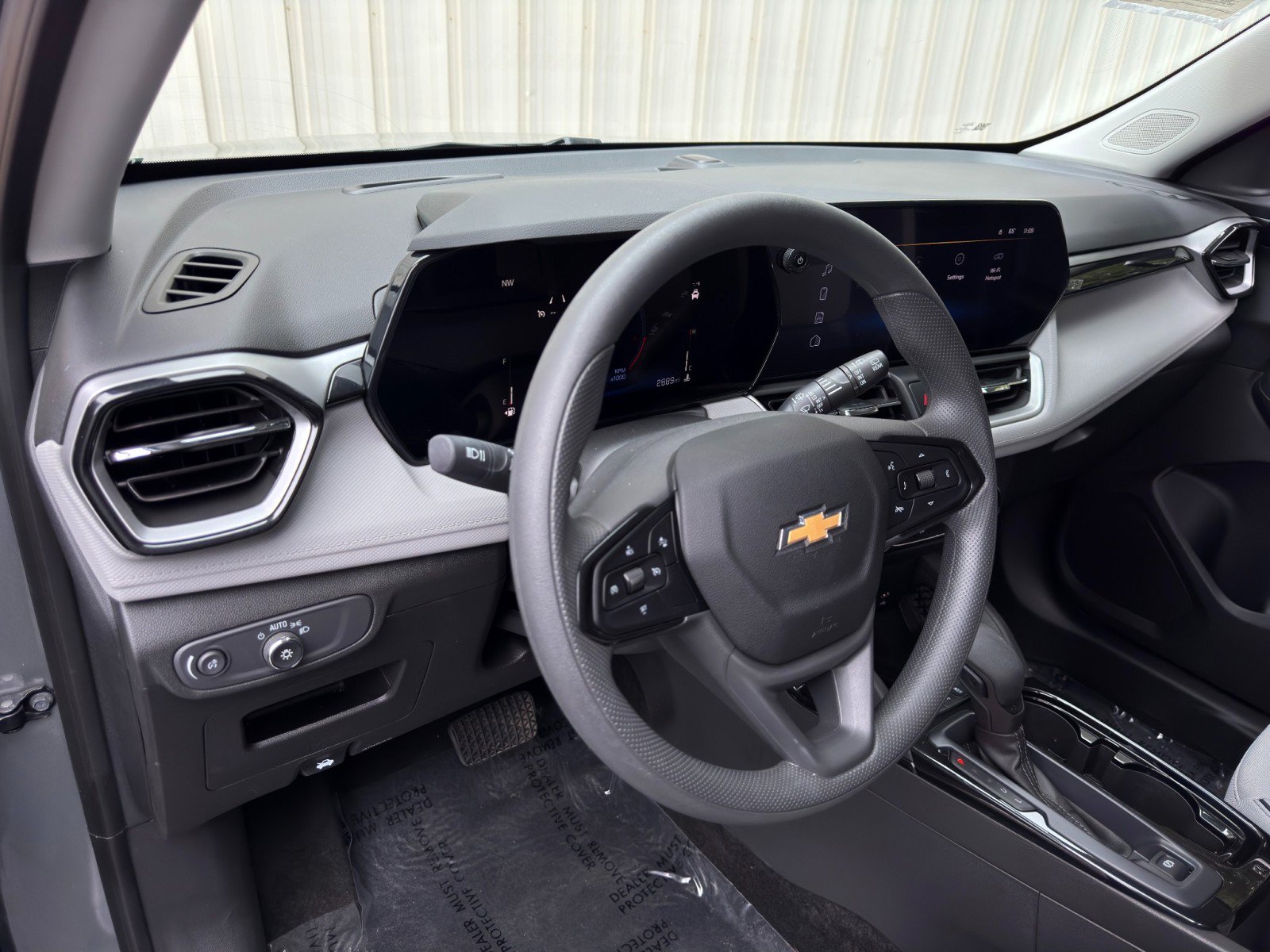 Used 2026 Chevrolet TrailBlazer LS w/ LS Convenience Package FWD image 11