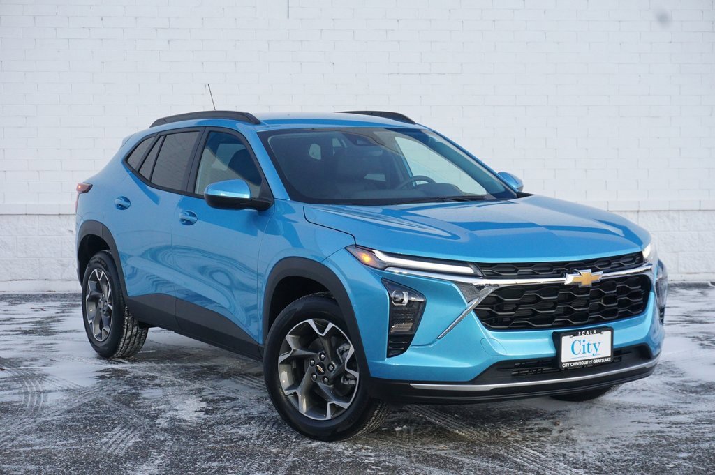New 2026 Chevrolet Trax LT image 2