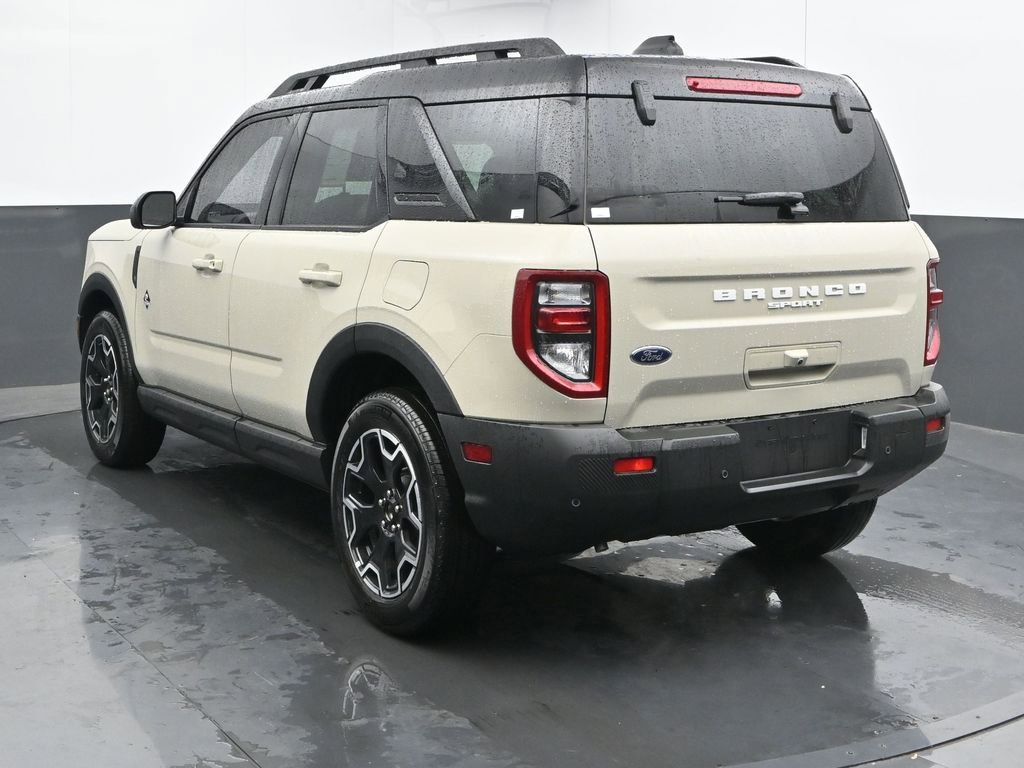 New 2025 Ford Bronco Sport Outer Banks image 8