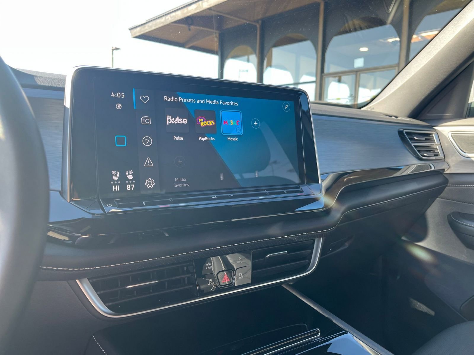 Used 2025 Volkswagen Atlas Cross Sport SE image 20