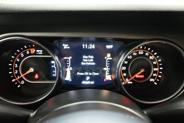 Used 2020 Jeep Gladiator Overland AWD/4WD image 19
