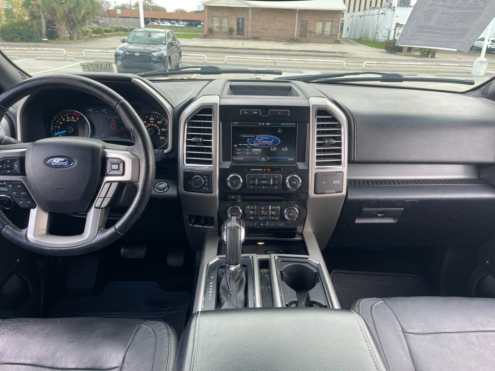 Used 2015 Ford F150 Lariat image 22