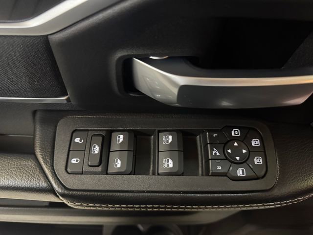 New 2026 RAM 3500 Big Horn AWD/4WD image 26