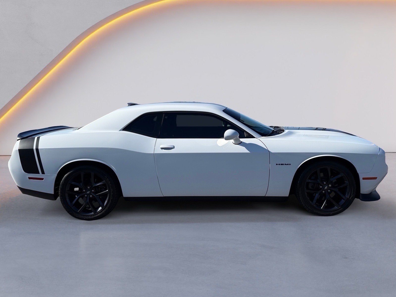 Used 2021 Dodge Challenger R/T w/ Blacktop Package RWD image 2