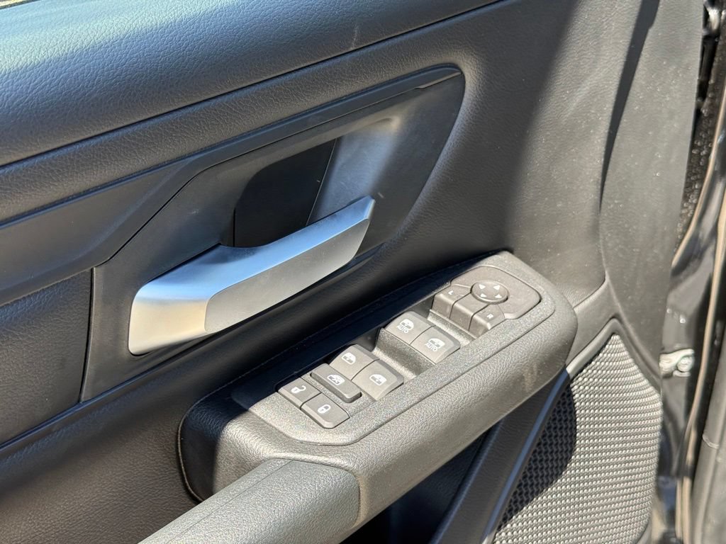 New 2026 RAM 1500 Express AWD/4WD image 11