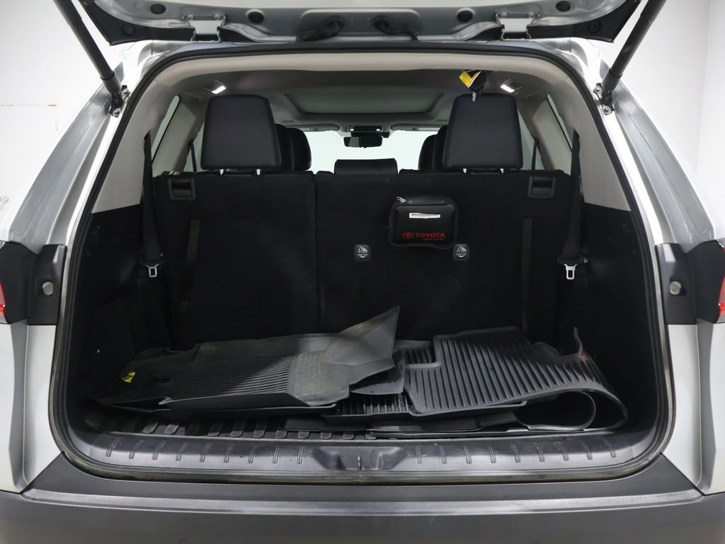 Used 2024 Toyota Grand Highlander Platinum image 20