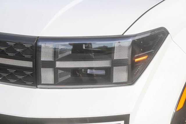 Used 2025 Hyundai Santa Fe Calligraphy FWD image 8