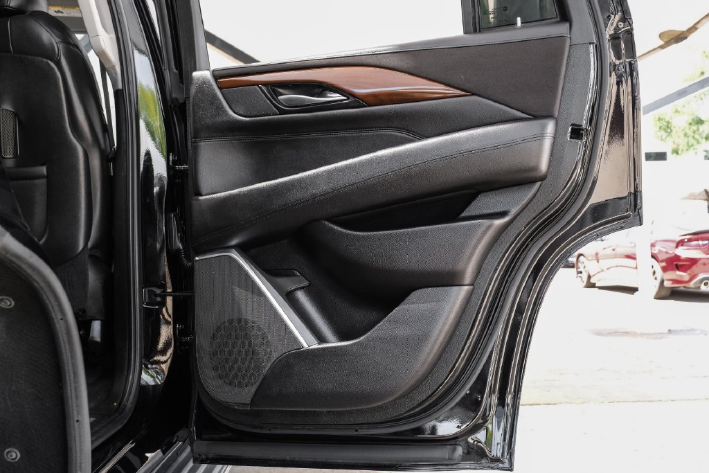 Used 2020 Cadillac Escalade 2WD image 53