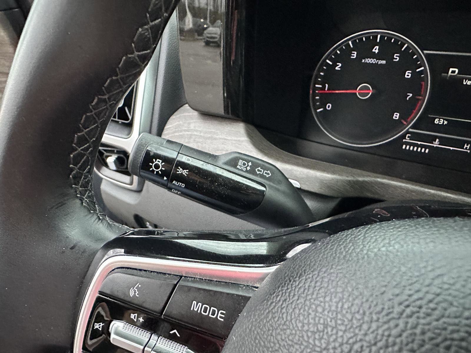 Used 2022 Kia Sorento S w/ Panoramic Sunroof Package AWD/4WD image 25