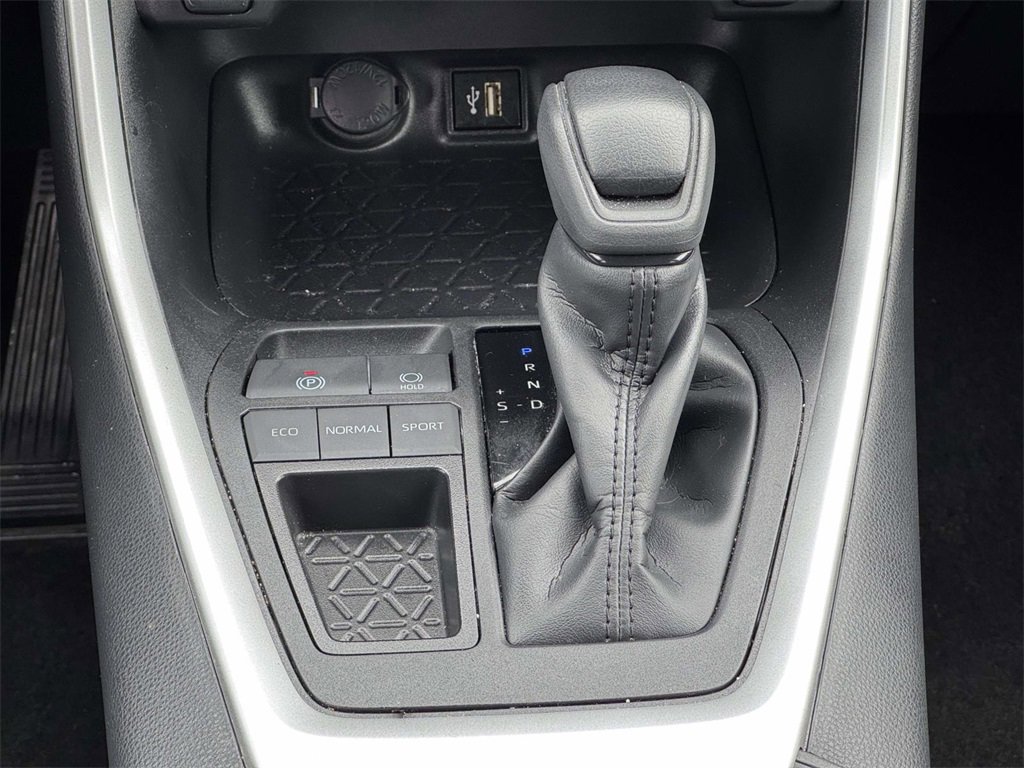 Used 2025 Toyota RAV4 LE image 6