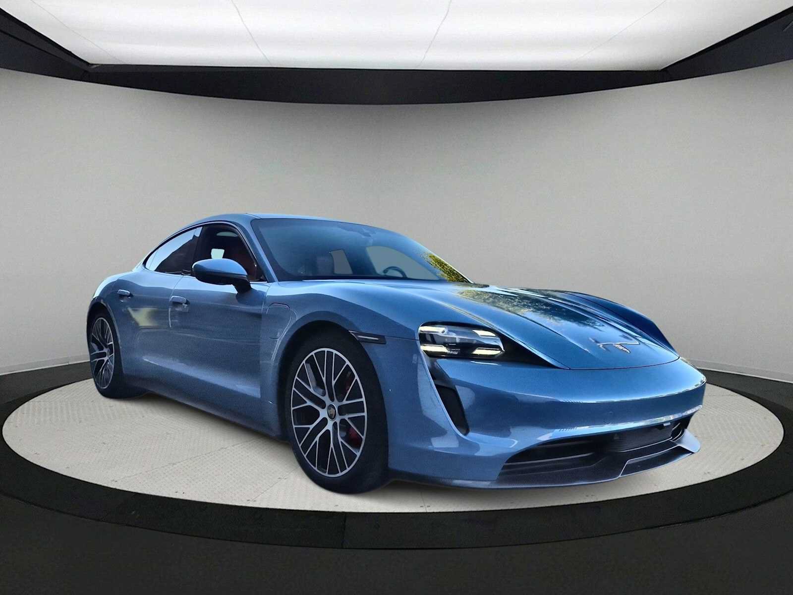 Used 2020 Porsche Taycan 4S w/ Premium Package AWD/4WD image 2