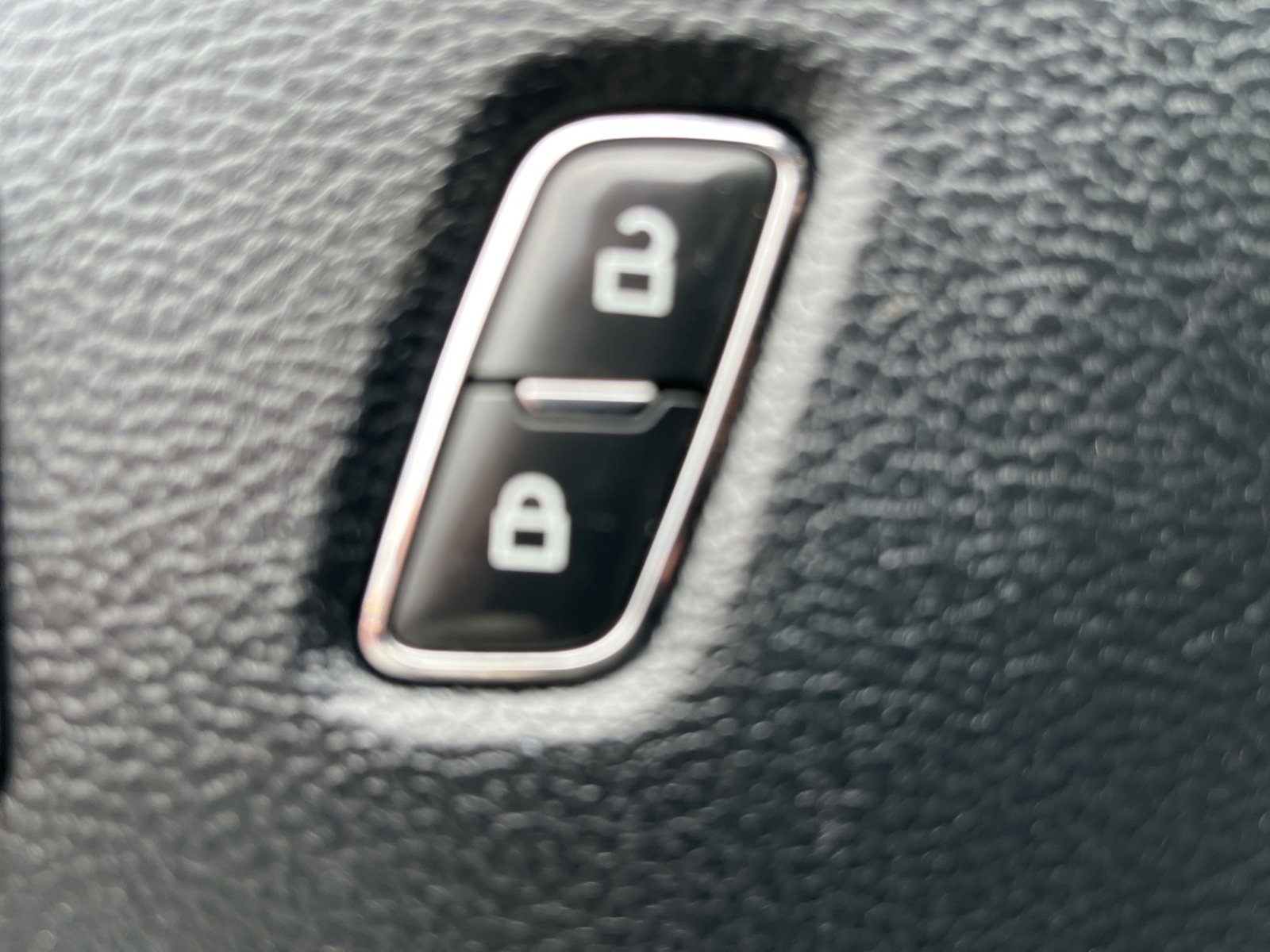 Used 2019 Ford F150 XLT w/ Equipment Group 302A Luxury AWD/4WD image 31