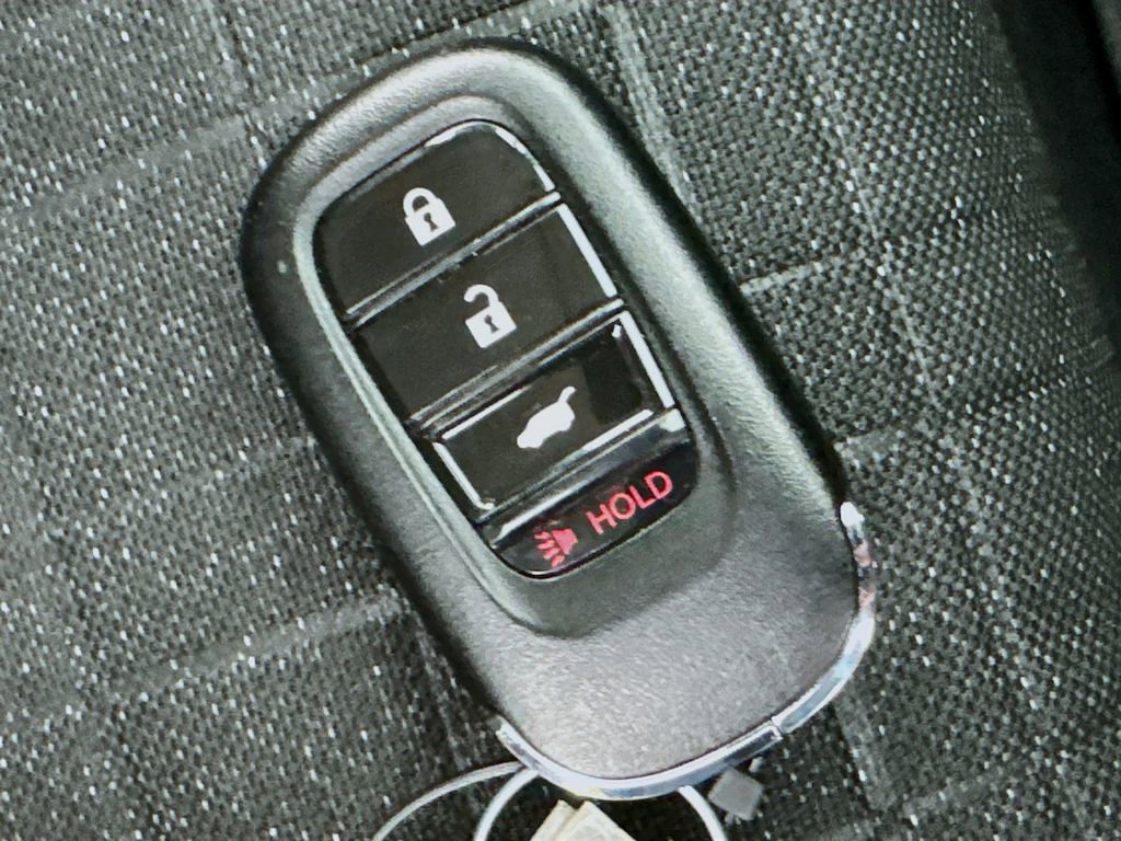 Used 2025 Honda HR-V LX image 36