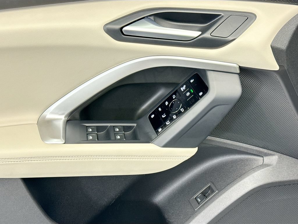 Certified 2025 Audi Q5 Premium Plus w/ Premium Plus AWD/4WD image 22