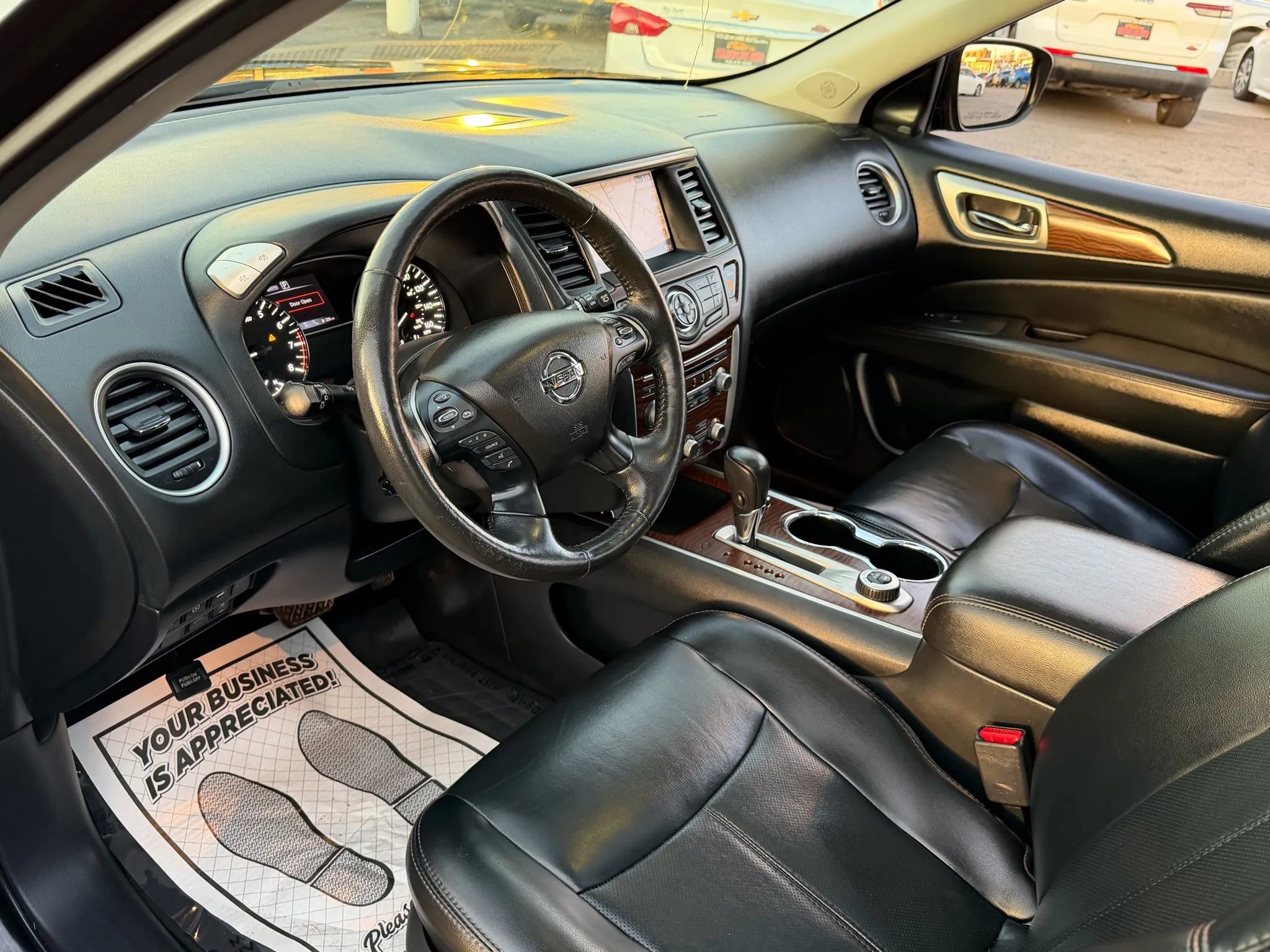 Used 2018 Nissan Pathfinder Platinum w/ Cargo Package image 45