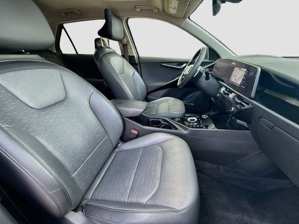 Used 2023 Kia Niro Wave w/ Wave Preserve Package FWD image 32