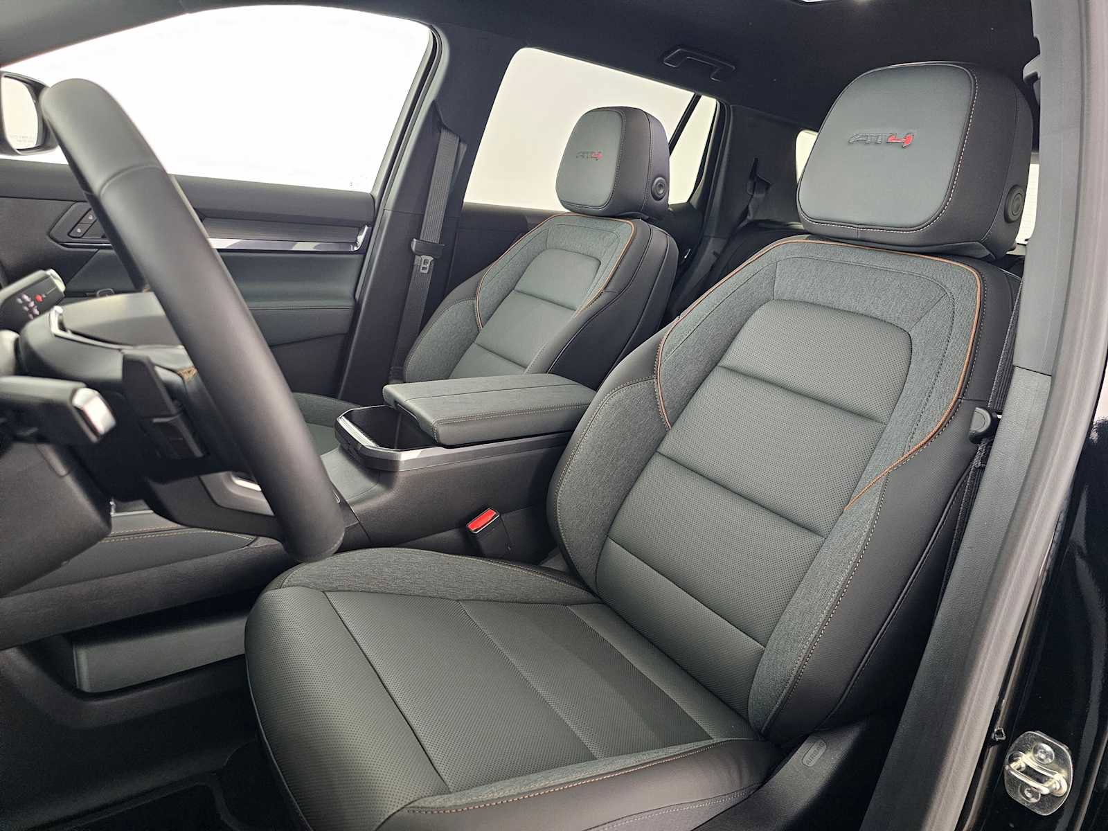 New 2026 GMC Terrain AT4 w/ Technology Package II AWD/4WD image 21