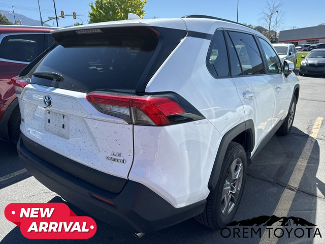 Used 2024 Toyota RAV4 LE AWD/4WD image 2