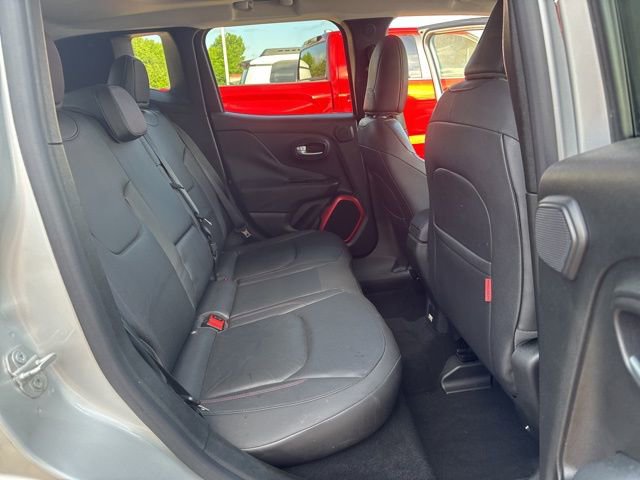 Used 2015 Jeep Renegade Trailhawk w/ Premium Leather Group AWD/4WD image 22