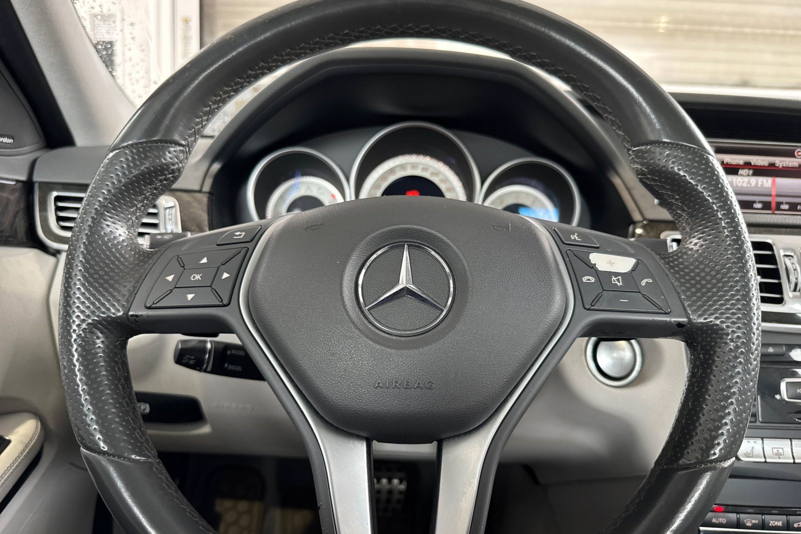 Used 2015 Mercedes-Benz E 350 Sedan image 29