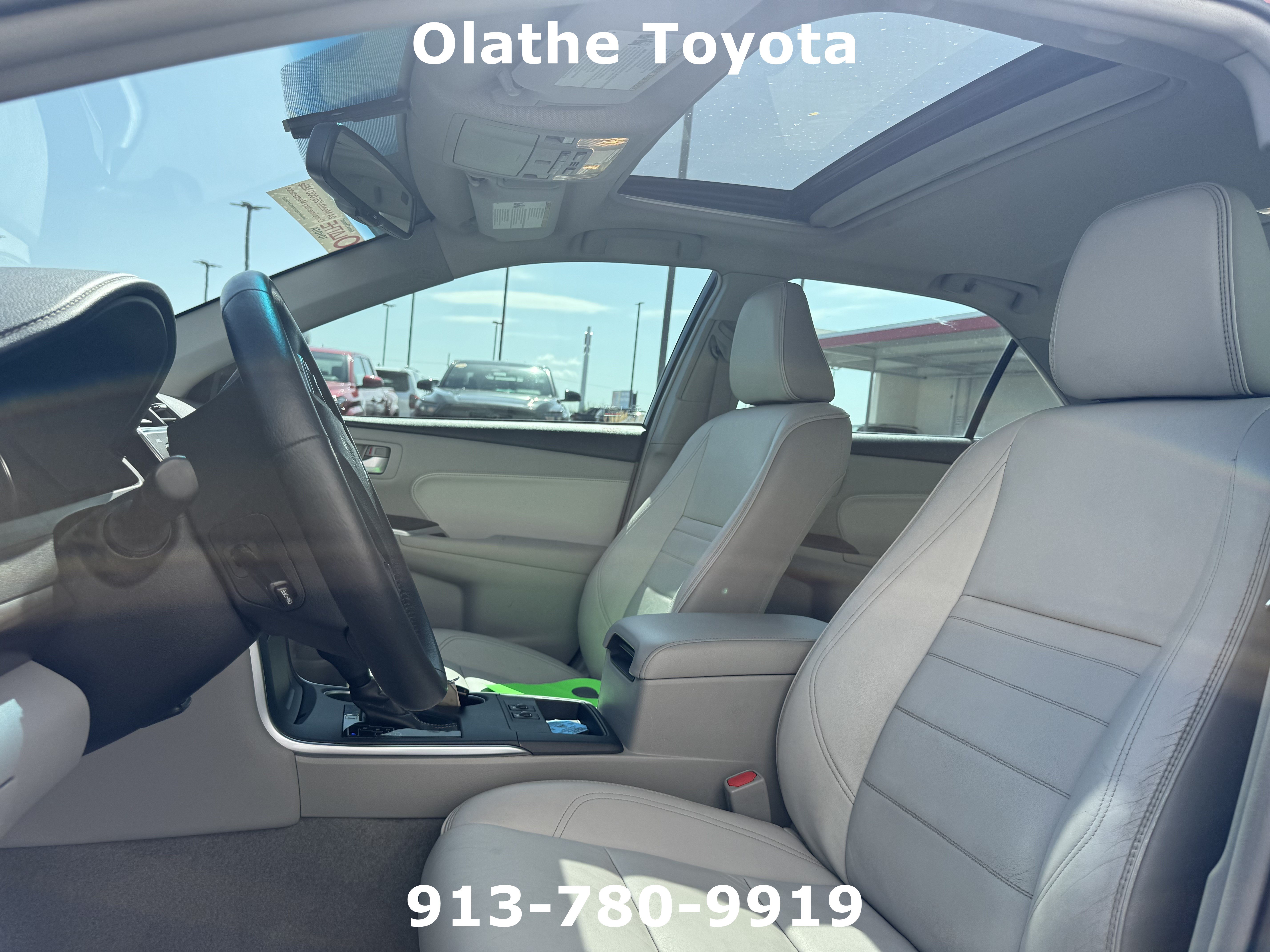 Certified 2017 Toyota Camry XLE w/ Moonroof Package FWD image 4