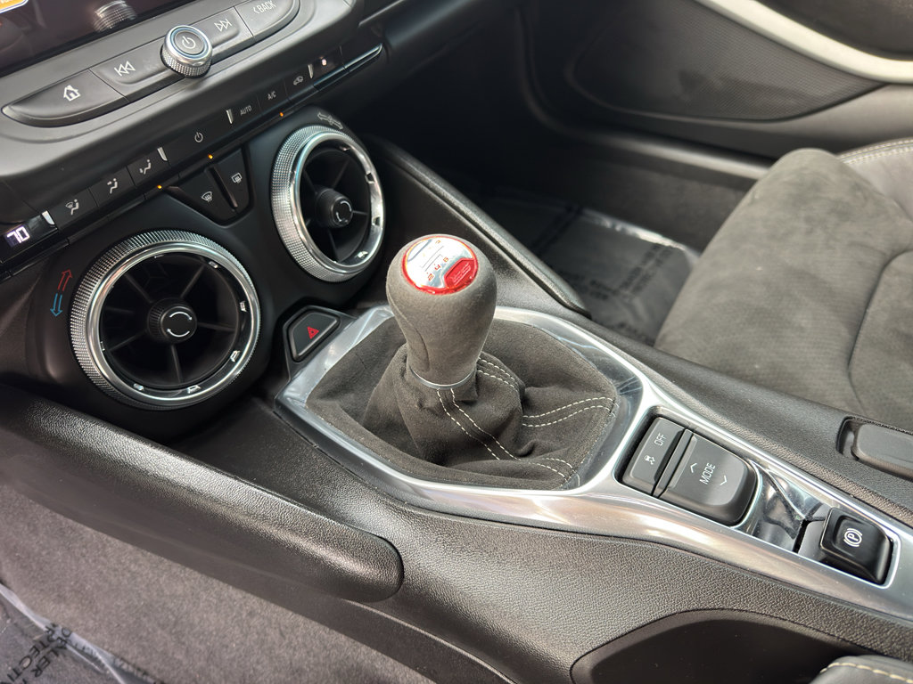 Used 2018 Chevrolet Camaro SS image 11