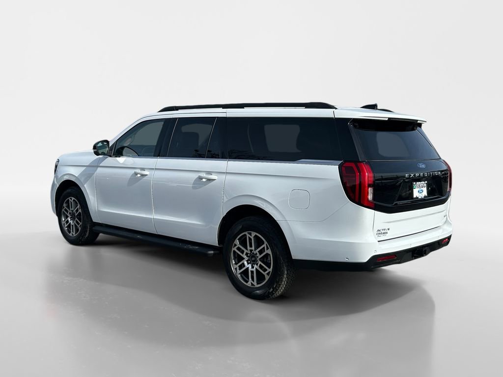 Used 2025 Ford Expedition Max Active image 3