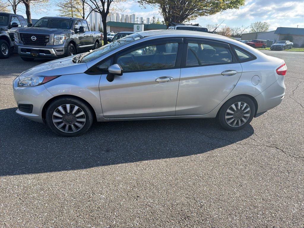 Used 2014 Ford Fiesta S FWD image 4