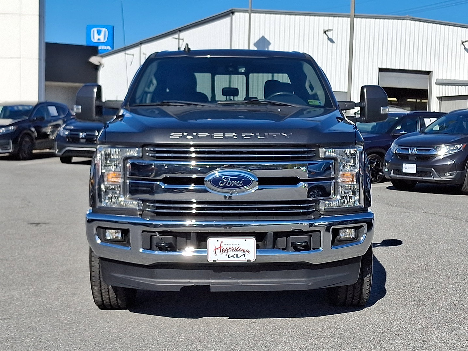 Used 2019 Ford F250 Lariat w/ Lariat Ultimate Package image 2