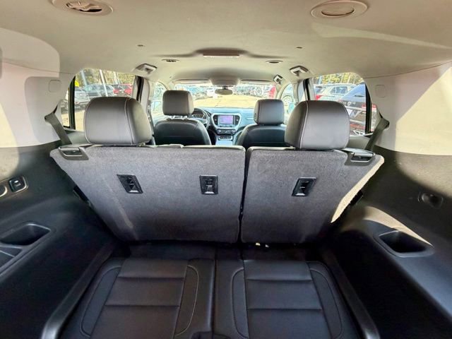 Used 2020 GMC Acadia SLT AWD/4WD image 14
