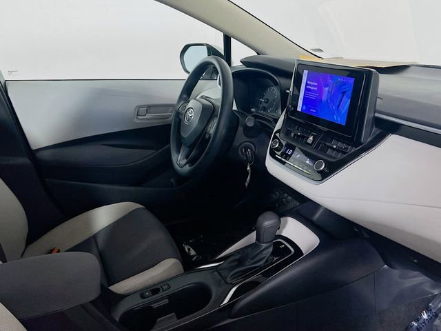 Used 2024 Toyota Corolla LE FWD image 8