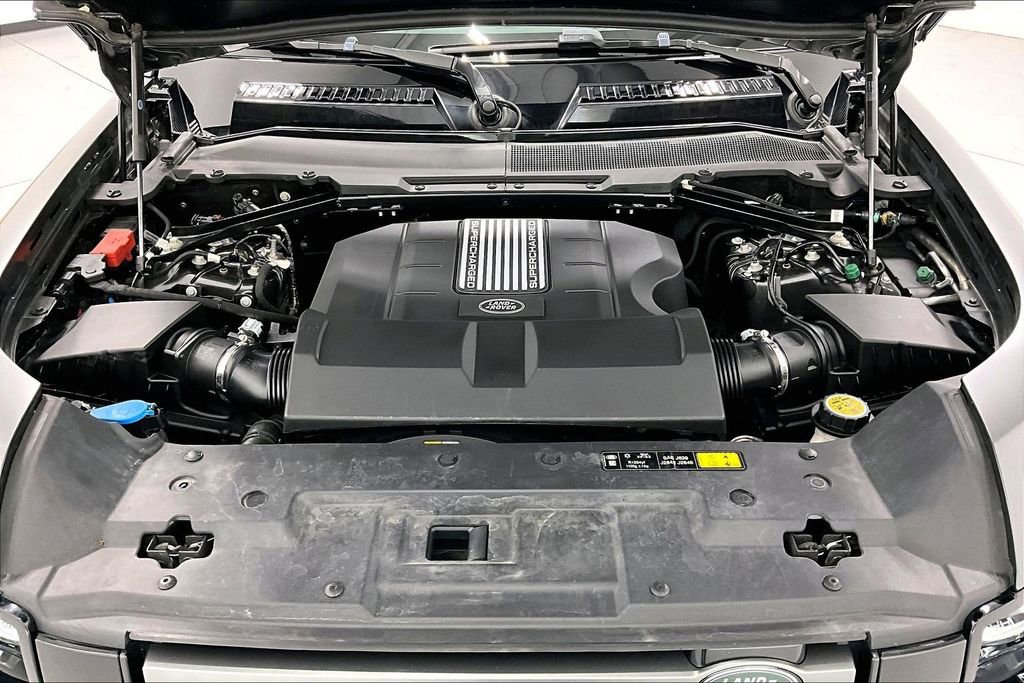 Used 2024 Land Rover Defender 110 Carpathian Edition image 12