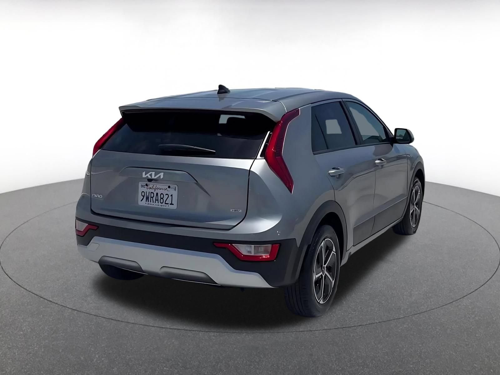 Used 2026 Kia Niro LX FWD image 14