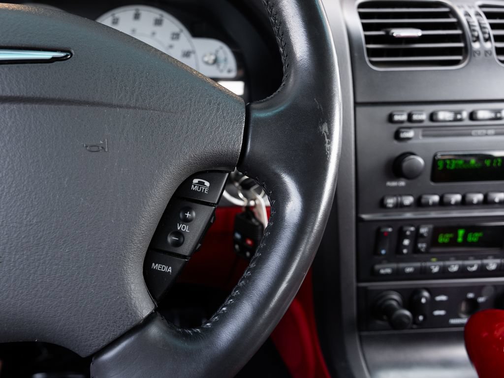 Used 2002 Ford Thunderbird RWD image 13