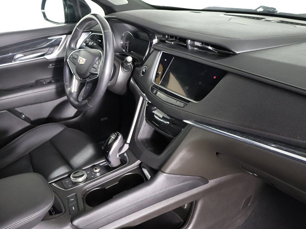 Used 2022 Cadillac XT5 Premium Luxury w/ LPO, Floor Liner Package image 29