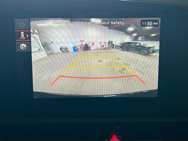 Used 2025 Kia Niro LX image 13