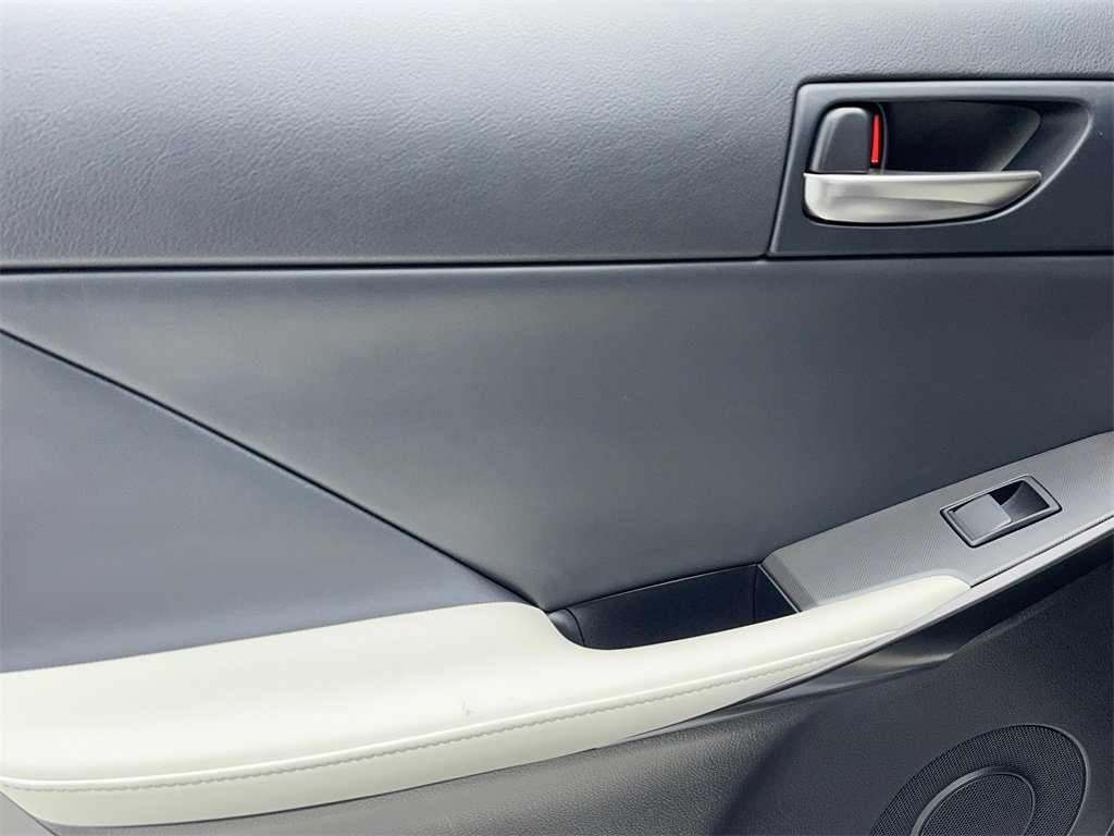 Used 2022 Lexus IS 350 F Sport w/ Accessory Package image 41