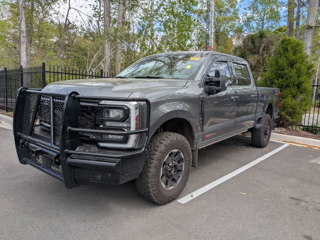 Used 2025 Ford F250 Lariat w/ Lariat Ultimate Package image 3