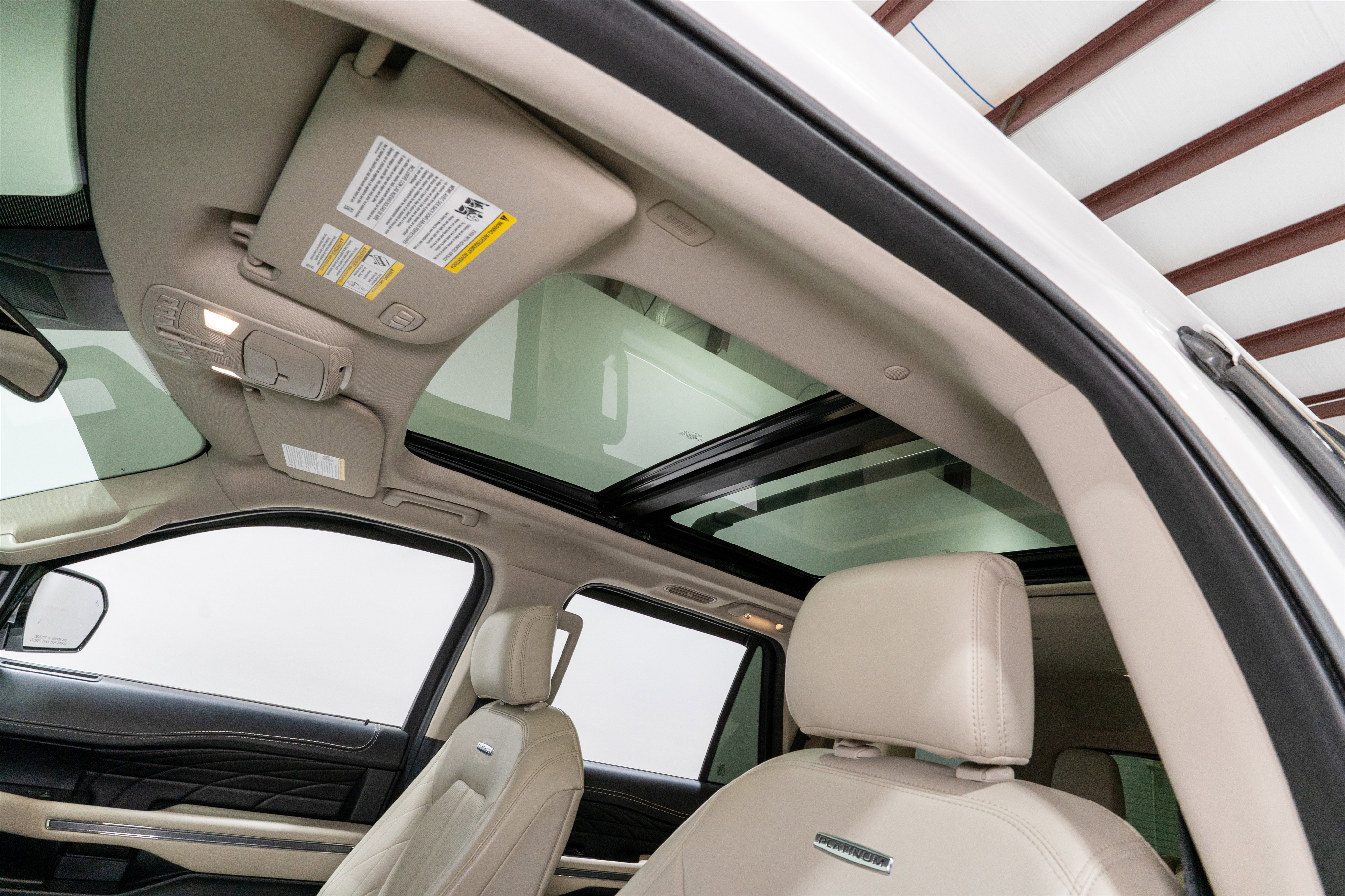 Used 2020 Ford Expedition Platinum image 19