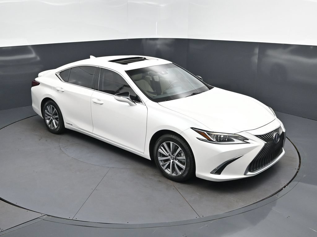 Certified 2021 Lexus ES 300h w/ Accessory Package FWD image 36