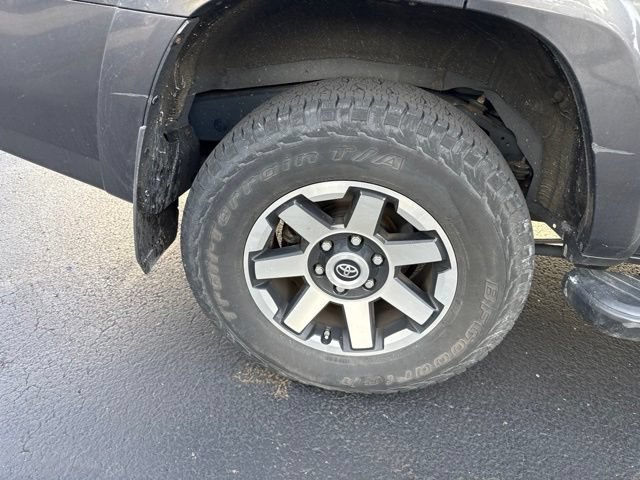Used 2020 Toyota 4Runner TRD Off-Road Premium w/ Moonroof Package AWD/4WD image 9