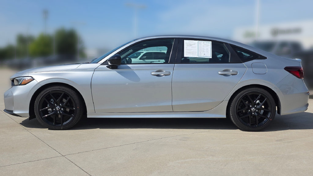 Used 2026 Honda Civic Sport image 2
