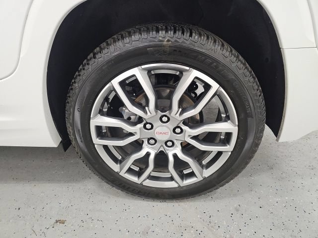 Used 2022 GMC Terrain Denali w/ Denali Premium Package AWD/4WD image 10