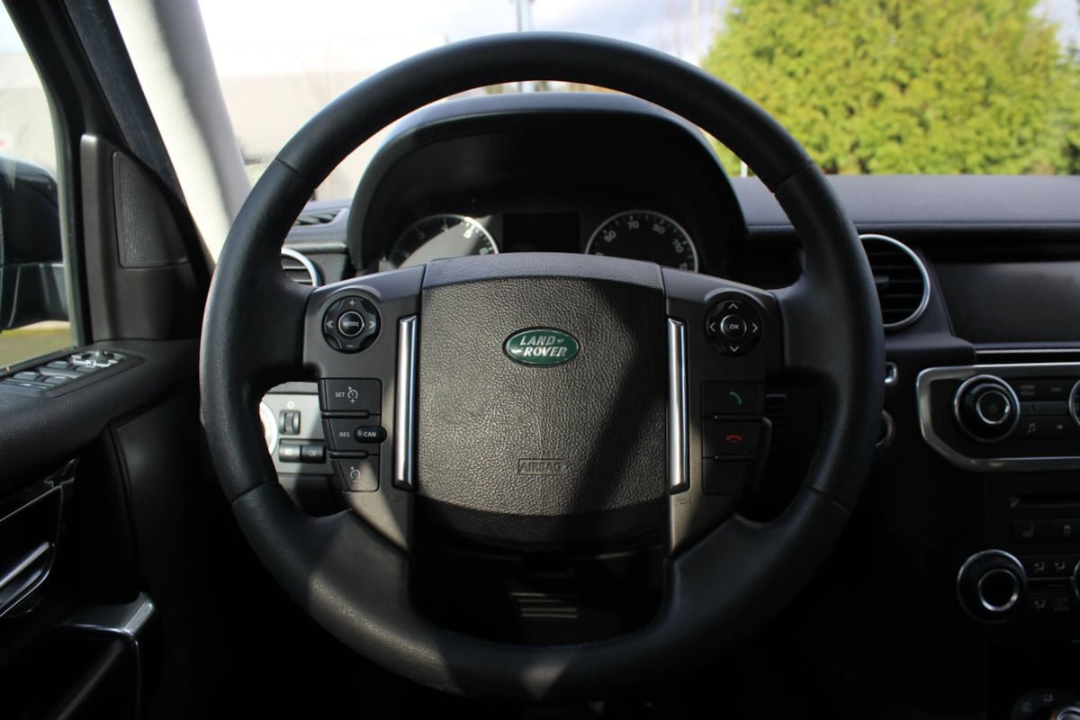 Used 2011 Land Rover LR4 HSE LUX AWD/4WD image 27