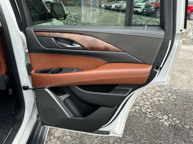 Used 2019 Cadillac Escalade Luxury AWD/4WD image 20