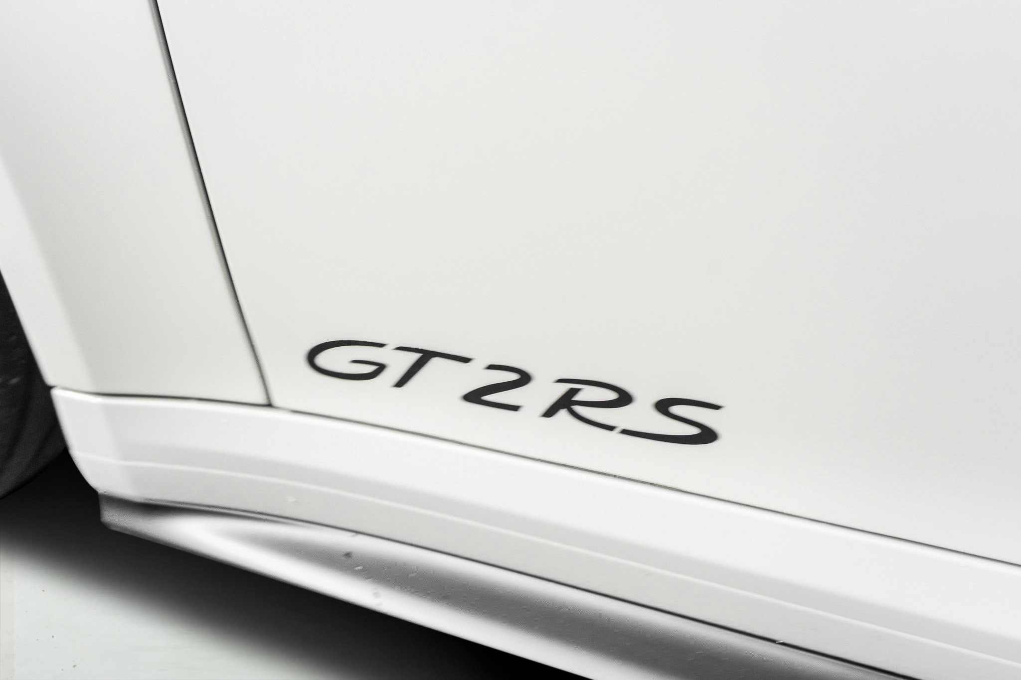 Used 2018 Porsche 911 GT2 RS w/ Weissach Package image 28