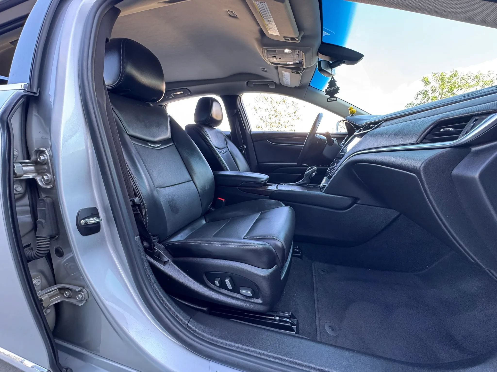 Used 2018 Cadillac XTS Luxury FWD image 9
