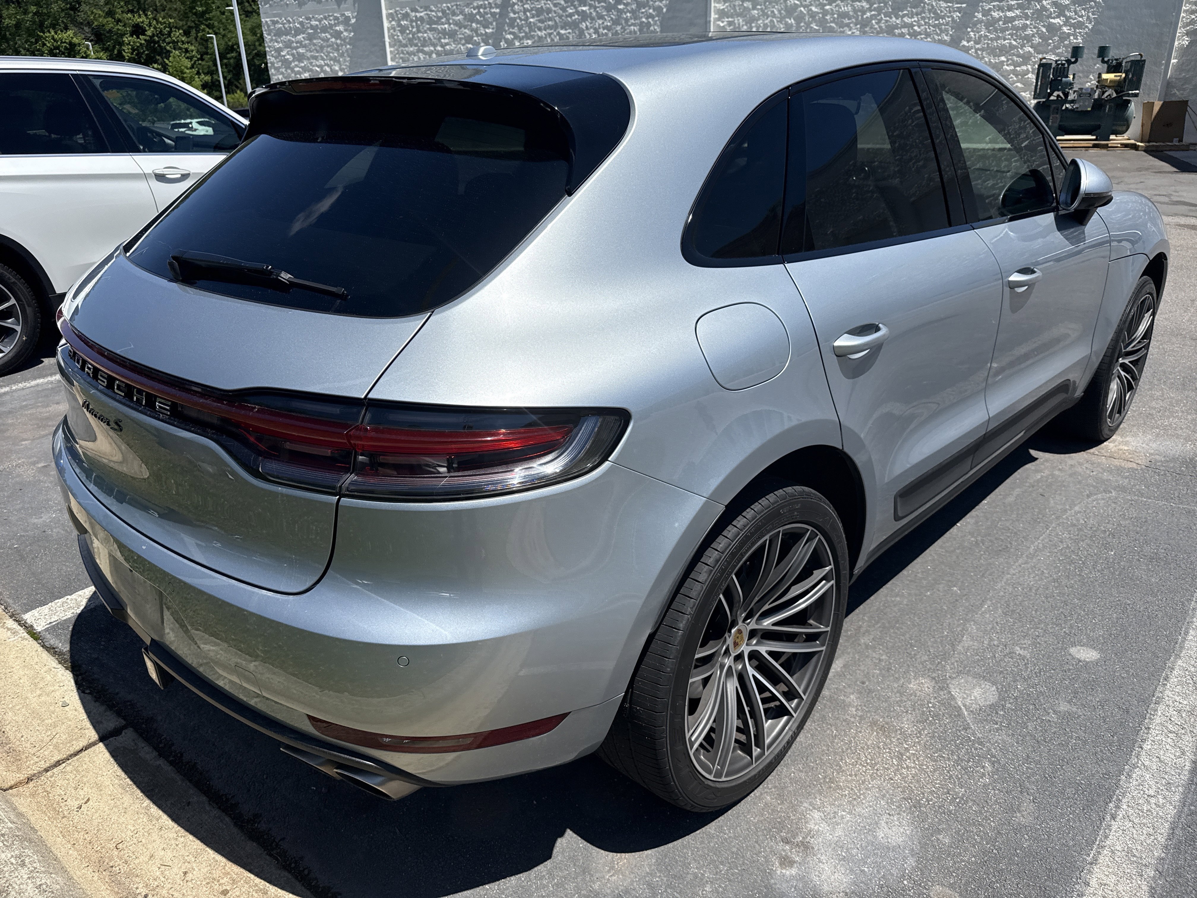 Used 2021 Porsche Macan S AWD/4WD image 9