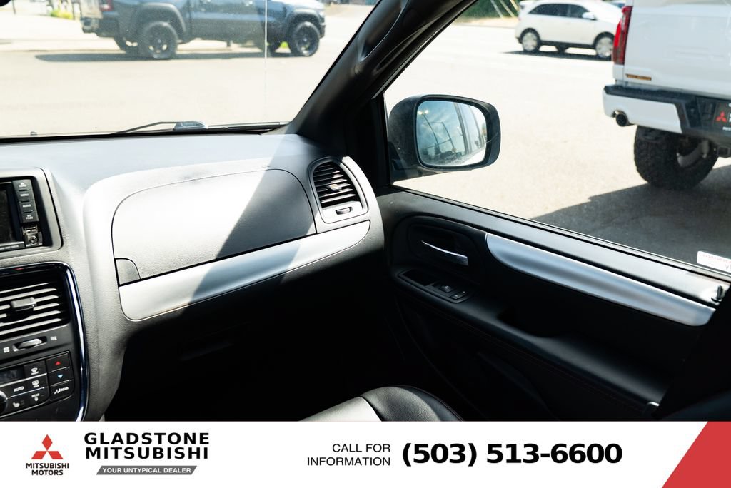 Used 2017 Dodge Grand Caravan GT FWD image 11